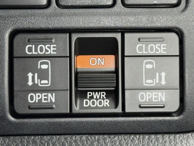 ノア ハイブリッドＳｉ　ダブルバイビーＩＩ　Ｂカメラ　横滑り防止装置　記録簿有　ＬＥＤ　地デジ　ドラレコ　ミュージックプレイヤー接続可　オートクルーズ　ＤＶＤ再生可　メモリナビ　フルフラット　エアバッグ　ＥＴＣ　ナビ＆ＴＶ　３列シート　ＡＢＳ（14枚目）