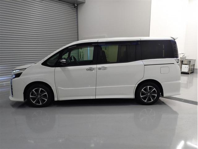 ヴォクシー ＺＳ　煌ＩＩＩ　プリクラッシュ　寒冷地仕様　スマートキ　アイスト　ＤＶＤ再生機能　記録簿付き　横滑り防止装置　ナビＴＶ　アルミ　三列シート　ＷＡＣ　盗難防止　オートエアコン　キーレス　ＥＴＣ装備　パワステ　メモリナビ（6枚目）