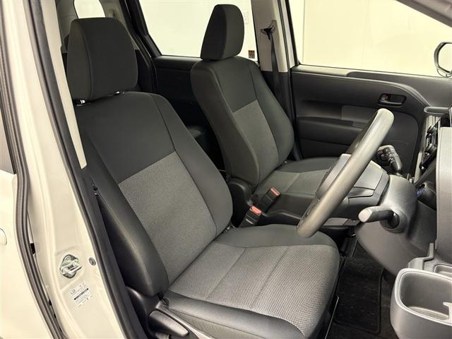 シエンタ ハイブリッドＸ　盗難防止　横滑り防止装置付　衝突軽減ブレーキ　スマキー　Ｂカメラ　メモリーナビ　ドライブレコーダー　ＥＴＣ　アイドリングストップ　ＡＢＳ　ワンオーナー　記録簿　ミュージックプレイヤー接続可　クルコン（10枚目）