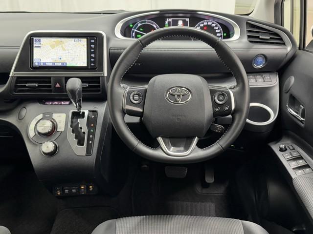 シエンタ ハイブリッド　Ｇ　セーフティーエディション　衝突軽減ブレーキ　スマキー　ＬＥＤヘッドライト　フルセグＴＶ　イモビライザー　１オーナー　クルーズコントロール　ウォークスルー　ＡＵＸ　記録簿有　バックモニター　エアバッグ　横滑り防止装置　ナビ・ＴＶ（4枚目）