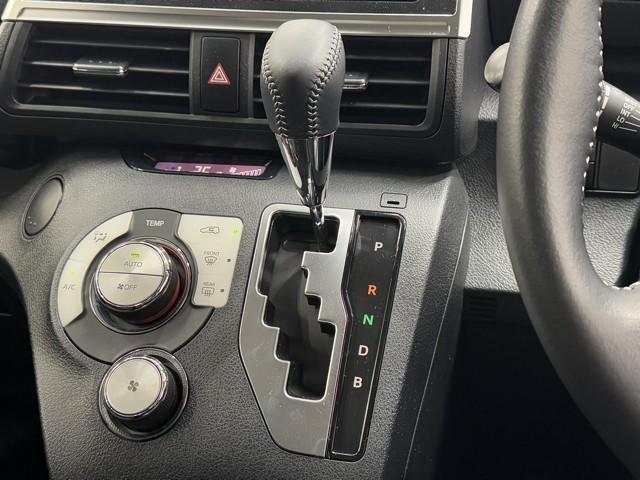 シエンタ ハイブリッド　Ｇ　セーフティーエディション　衝突軽減ブレーキ　スマキー　ＬＥＤヘッドライト　フルセグＴＶ　イモビライザー　１オーナー　クルーズコントロール　ウォークスルー　ＡＵＸ　記録簿有　バックモニター　エアバッグ　横滑り防止装置　ナビ・ＴＶ（13枚目）