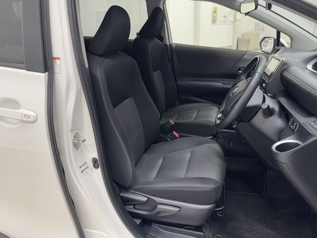 シエンタ ハイブリッド　Ｇ　セーフティーエディション　衝突軽減ブレーキ　スマキー　ＬＥＤヘッドライト　フルセグＴＶ　イモビライザー　１オーナー　クルーズコントロール　ウォークスルー　ＡＵＸ　記録簿有　バックモニター　エアバッグ　横滑り防止装置　ナビ・ＴＶ（16枚目）