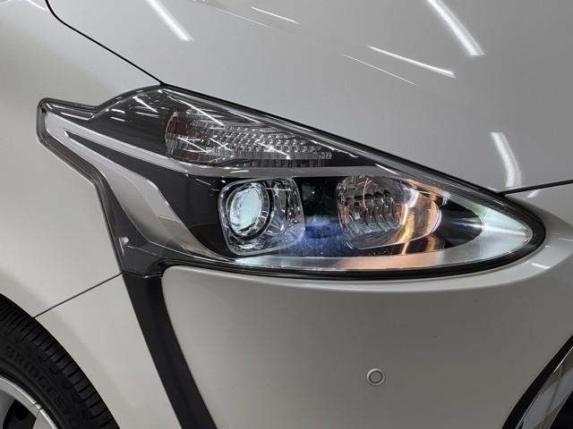 シエンタ ハイブリッド　Ｇ　セーフティーエディション　衝突軽減ブレーキ　スマキー　ＬＥＤヘッドライト　フルセグＴＶ　イモビライザー　１オーナー　クルーズコントロール　ウォークスルー　ＡＵＸ　記録簿有　バックモニター　エアバッグ　横滑り防止装置　ナビ・ＴＶ（18枚目）