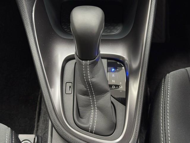 GRヤリス RS エアロ スマートキ ナビ&TV 助手席エアバッグ ETC付 サイドエアバッグ バックカメラ LEDヘッドライ 横滑り防止機能 ミュージックプレイヤー接続可 ドライブレコーダー フルセグ キーレス(11枚目)