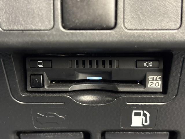 ルーミー カスタムＧ　アイドリング　両側電動ＳＤ　ＬＥＤヘット　バックビューモニター　衝突回避ブレーキ　フルフラット　地デジ　スマートキー　メモリナビ　クルーズコントロール　ＤＶＤ　ＥＴＣ　ドライブレコーダー　１オーナー（8枚目）