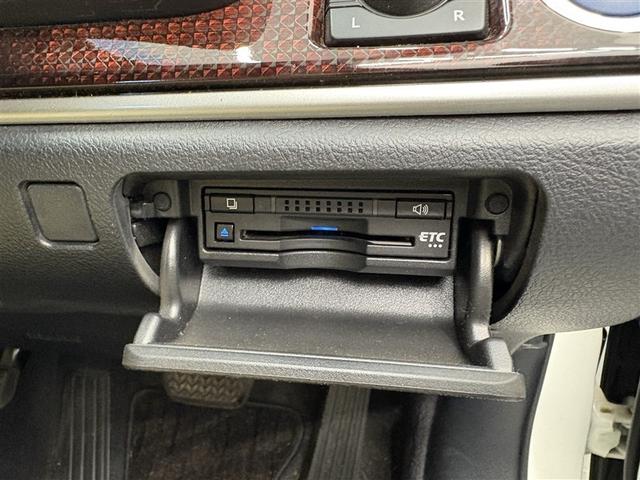 クラウンハイブリッド ロイヤルサルーン 点検記録簿 1オーナー車 フルセグテレビ Bカメラ LEDヘッドランプ DVD再生機能 盗難防止システム スマキー オートクルーズコントロール 電動パワーシート ESC ETC付き アイスト エアコン(8枚目)