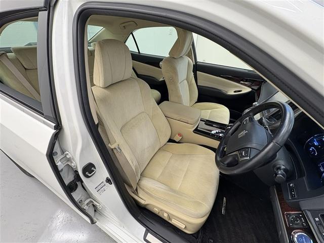 クラウンハイブリッド ロイヤルサルーン 点検記録簿 1オーナー車 フルセグテレビ Bカメラ LEDヘッドランプ DVD再生機能 盗難防止システム スマキー オートクルーズコントロール 電動パワーシート ESC ETC付き アイスト エアコン(10枚目)