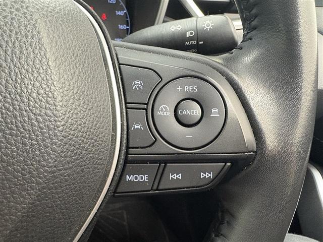 カローラツーリング ハイブリッド　Ｇ　エアバッグ　ＡＢＳ　ワンオーナー　記録簿　盗難防止装置　衝突被害軽減ブレーキ　オートクルーズコントロール　ＥＴＣ　地デジ　フルオートエアコン　バックカメラ　ＬＥＤ　メモリーナビ　スマートキー　キーレス（9枚目）