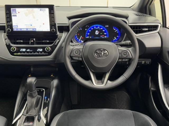 カローラスポーツ Ｇ　Ｚ　地デジＴＶ　ＥＳＣ　インテリキー　キーレス　Ｂカメ　衝突軽減Ｂ　オートクルーズコントロール　エアコン　エアロ　ハーフレザーシート　ＥＴＣ車載器　ＡＢＳ　ＬＥＤライト　メモリーナビ　エアバッグ　パワステ（4枚目）