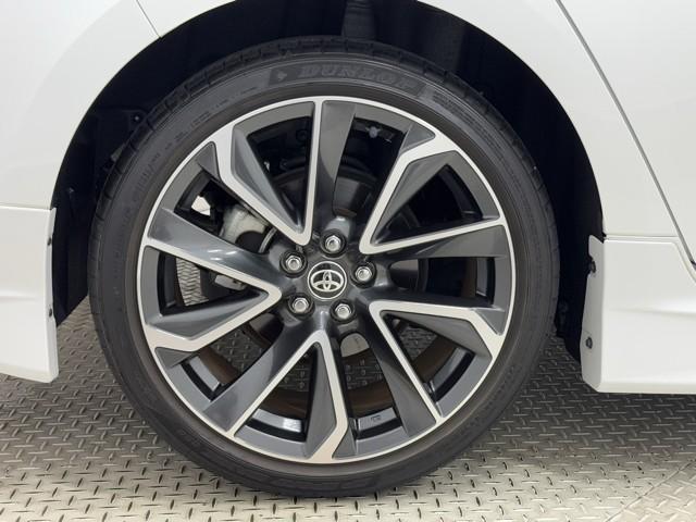 カローラスポーツ Ｇ　Ｚ　地デジＴＶ　ＥＳＣ　インテリキー　キーレス　Ｂカメ　衝突軽減Ｂ　オートクルーズコントロール　エアコン　エアロ　ハーフレザーシート　ＥＴＣ車載器　ＡＢＳ　ＬＥＤライト　メモリーナビ　エアバッグ　パワステ（17枚目）