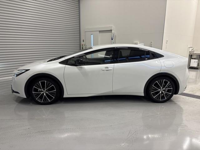 プリウス Ｚ　リアカメラ　プリクラッシュ　ＰＷシート　１オーナ　メモリナビ　ＡＣ１００Ｖ電源　ＬＥＤランプ　ナビ・ＴＶ　オートクルーズ　アルミホイール　ドライブレコーダ　ＡＣ　運転席エアバッグ　横滑り防止装置（5枚目）