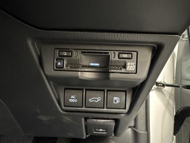 プリウス Ｚ　リアカメラ　プリクラッシュ　ＰＷシート　１オーナ　メモリナビ　ＡＣ１００Ｖ電源　ＬＥＤランプ　ナビ・ＴＶ　オートクルーズ　アルミホイール　ドライブレコーダ　ＡＣ　運転席エアバッグ　横滑り防止装置（8枚目）