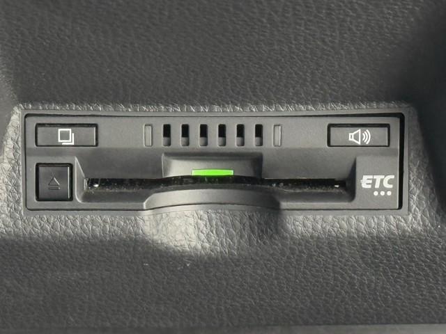 ヤリス Ｇ　点検記録簿　エアコン　スマートキー＆プッシュスタート　ドライブレコーダー　イモビ　横滑り防止システム　クルーズＣ　ＡＢＳ　パワーウィンドウ　パワーステアリング　Ｗエアバック　サイドエアバッグ（6枚目）