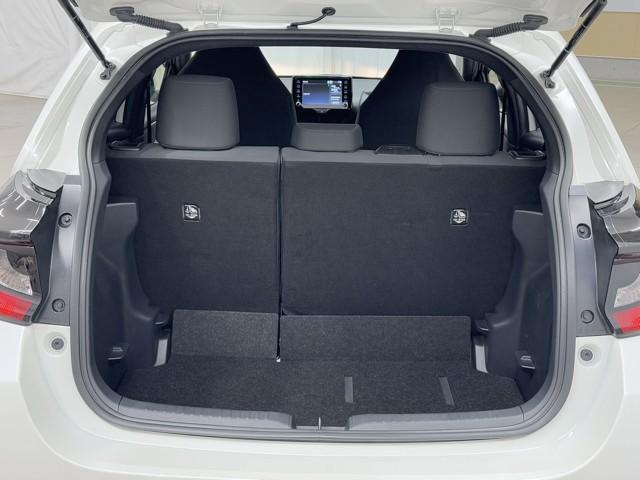 ヤリス Ｇ　点検記録簿　エアコン　スマートキー＆プッシュスタート　ドライブレコーダー　イモビ　横滑り防止システム　クルーズＣ　ＡＢＳ　パワーウィンドウ　パワーステアリング　Ｗエアバック　サイドエアバッグ（17枚目）