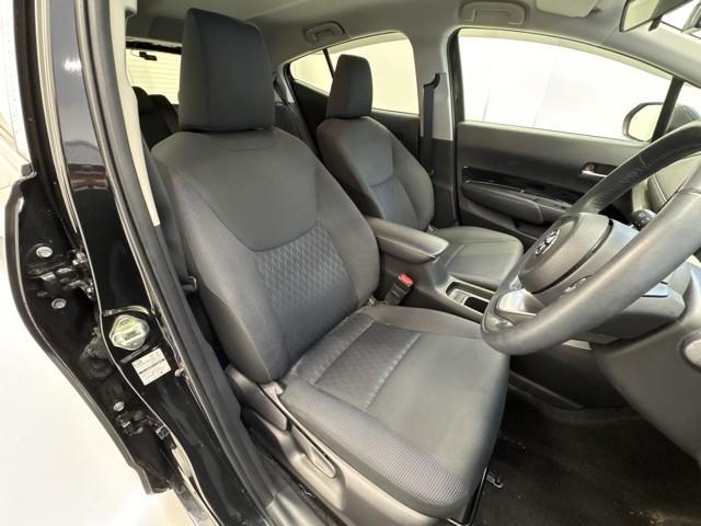 アクア Z LEDヘッドライト スマートキー 100V電源 イモビライザー アルミホイール ドライブレコーダー オートクルーズコントロール 点検記録簿 エアコン ESC ナビ カーテンエアバッグ ETC キーレス(10枚目)