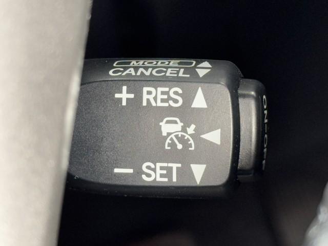 プリウス Ｇ　ツーリング　レザー　ナビＴＶ　点検記録簿　アルミホイル　本革　ドラレコ　Ｂｌｕｅｔｏｏｔｈ　ＥＴＣ装備　スマキー　ＤＶＤ再生　クルコン　サイドエアバッグ　ワンオーナー車　プリクラッシュブレーキ　ＨＤＤナビ　ＬＥＤランプ（11枚目）