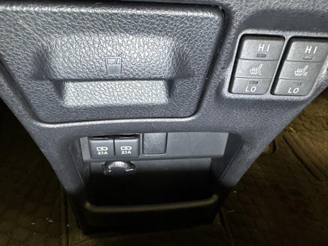 ヴォクシー ハイブリッドV スマートキープッシュスタート 盗難防止アラーム 記録簿有 DVD再生可 Bモニター オートクルーズ Wエアバック ナビTV ESC ETC車載器 リモコンキー PS LEDヘットライト フルフラット(8枚目)