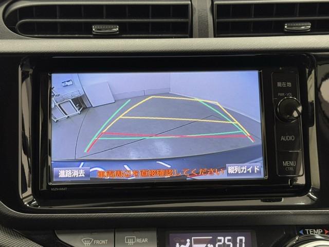 アクア S キーレスエントリ フルセグ地デジ ナビ&TV ワンオーナー車 オートエアコン デュアルエアバック ESC Bカメラ パワーウィンドウ AUX端子 ETC DVD再生可能 アルミホイール SRS ABS(6枚目)