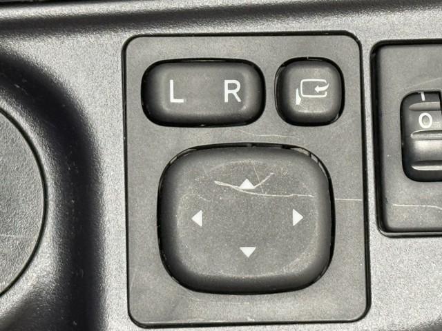 アクア S キーレスエントリ フルセグ地デジ ナビ&TV ワンオーナー車 オートエアコン デュアルエアバック ESC Bカメラ パワーウィンドウ AUX端子 ETC DVD再生可能 アルミホイール SRS ABS(12枚目)