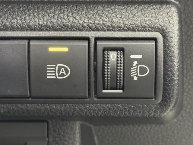 カローラツーリング ハイブリッド ダブルバイビー 追突軽減ブレーキ バックモニタ 地デジフルセグ DVD 横滑防止 スマキー LEDライト Aストップ デュアルエアバッグ エアコン オートクルーズ サイドエアバッグ ETC付 PS キーフリー ABS(13枚目)