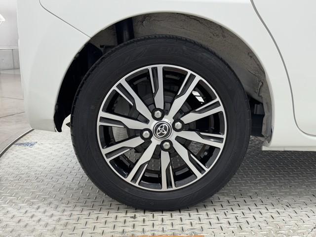 ピクシスメガ Ｇターボ　ＳＡＩＩＩ　エアコン　誤発進抑制　フルセグテレビ　Ｂカメ　Ａストップ　インテリキー　ＤＶＤ　横滑り防止装置　１オーナー　ＬＥＤヘッドライト　ドライブレコーダー　ＡＢＳ　ＰＳ　アルミホイール　ＥＴＣ　エアバッグ（18枚目）