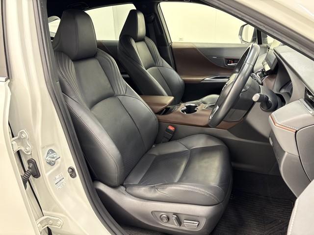 ハリアー Ｇ　レザーパッケージ　地デジＴＶ　ＡＵＸ　盗難防止装置　クルコン　横滑り防止装置　Ｒカメラ　Ｐシート　キーレス　エアバッグ　本革　ＬＥＤ　スマートキー　ＡＢＳ　メモリーナビ　記録簿　ＥＴＣ　ドラレコ　ワンオーナー　アルミ（10枚目）