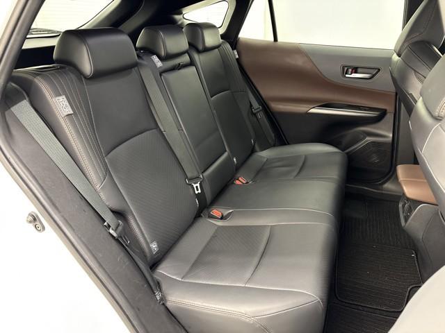 ハリアー Ｇ　レザーパッケージ　地デジＴＶ　ＡＵＸ　盗難防止装置　クルコン　横滑り防止装置　Ｒカメラ　Ｐシート　キーレス　エアバッグ　本革　ＬＥＤ　スマートキー　ＡＢＳ　メモリーナビ　記録簿　ＥＴＣ　ドラレコ　ワンオーナー　アルミ（11枚目）