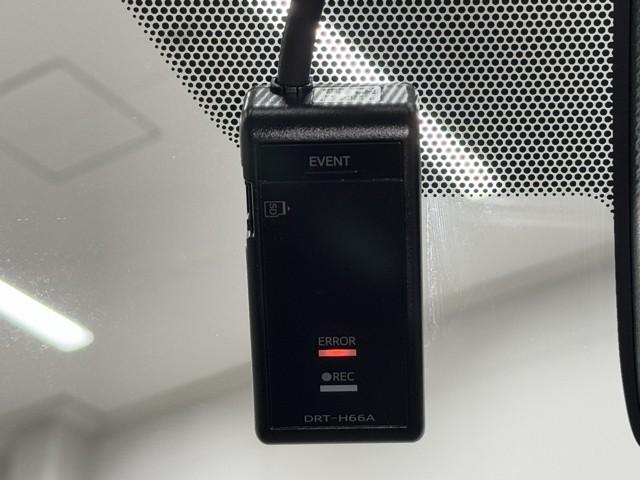 シエンタ ハイブリッドG ブレーキサポート ECOモード Bカメラ 1オーナー キーフリー スマキー 横滑り防止システム メモリナビ ナビTV ウォークスルー ETC ドライブレコーダー イモビライザー 運転席エアバック PW(10枚目)