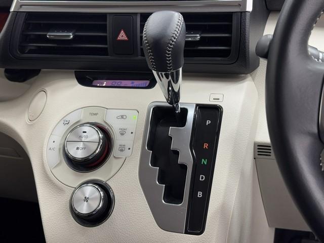 シエンタ ハイブリッドG ブレーキサポート ECOモード Bカメラ 1オーナー キーフリー スマキー 横滑り防止システム メモリナビ ナビTV ウォークスルー ETC ドライブレコーダー イモビライザー 運転席エアバック PW(12枚目)