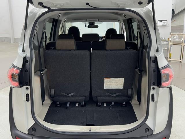 シエンタ ハイブリッドG ブレーキサポート ECOモード Bカメラ 1オーナー キーフリー スマキー 横滑り防止システム メモリナビ ナビTV ウォークスルー ETC ドライブレコーダー イモビライザー 運転席エアバック PW(17枚目)