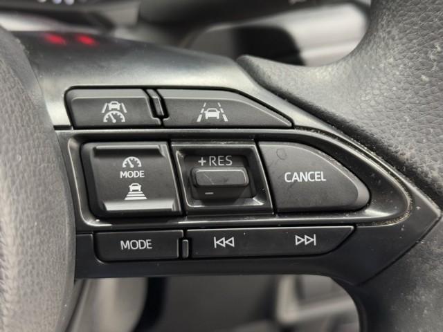 シエンタ ハイブリッドＸ　盗難防止　横滑り防止装置付　衝突軽減ブレーキ　スマキー　Ｂカメラ　メモリーナビ　ドライブレコーダー　ＥＴＣ　アイドリングストップ　ＡＢＳ　ワンオーナー　記録簿　フルフラット　クルコン　オートエアコン（11枚目）