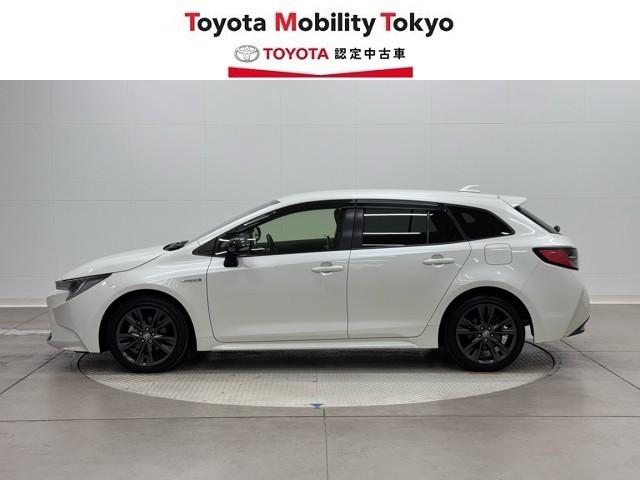 カローラツーリング ハイブリッド　ダブルバイビー　追突軽減ブレーキ　バックモニタ　横滑防止　スマキー　ＬＥＤライト　Ａストップ　デュアルエアバッグ　エアコン　オートクルーズ　サイドエアバッグ　ＥＴＣ付　ナビ　ＰＳ　キーフリー　ＡＢＳ　エアバック（3枚目）