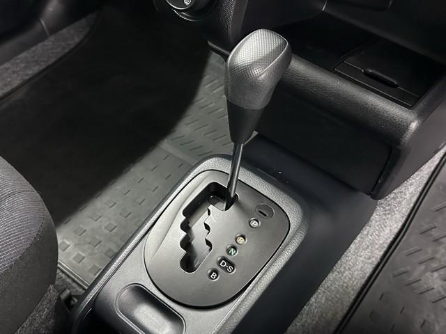 プロボックス ＧＬ　Ｐウインド　記録簿　デュアルエアバッグ　ブレーキサポート　ナビ＆ＴＶ　ワイヤレスキー　四駆　マニュアルエアコン　ＥＴＣ車載器　ＡＵＸ　パワーステアリング　エアバック　横滑り防止　メモリーナビ　ＡＢＳ（11枚目）