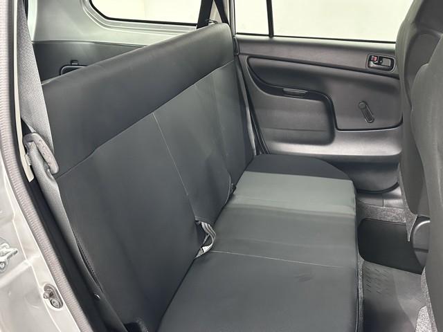 プロボックス ＧＬ　Ｐウインド　記録簿　デュアルエアバッグ　ブレーキサポート　ナビ＆ＴＶ　ワイヤレスキー　四駆　マニュアルエアコン　ＥＴＣ車載器　ＡＵＸ　パワーステアリング　エアバック　横滑り防止　メモリーナビ　ＡＢＳ（16枚目）