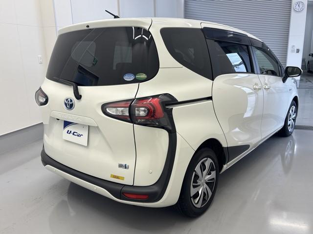 シエンタ ハイブリッドＧ　クエロ　点検記録簿　地デジＴＶ　盗難防止　横滑り防止　ＬＥＤライト　クルコン　ドライブレコーダー　スマートキー　ＥＴＣ　１オーナー　バックモニタ　ＤＶＤ　オ－トエアコン　ＡＵＸ　メモリ－ナビ　エアバッグ（4枚目）