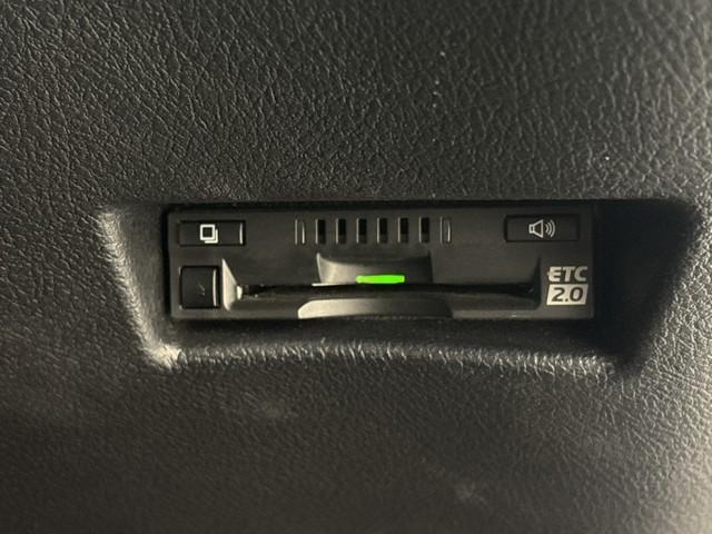 シエンタ ハイブリッドＧ　クエロ　点検記録簿　地デジＴＶ　盗難防止　横滑り防止　ＬＥＤライト　クルコン　ドライブレコーダー　スマートキー　ＥＴＣ　１オーナー　バックモニタ　ＤＶＤ　オ－トエアコン　ＡＵＸ　メモリ－ナビ　エアバッグ（7枚目）