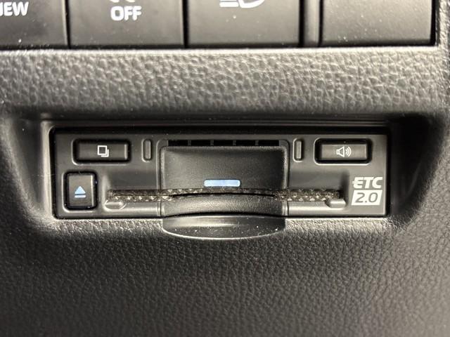 ハリアー Ｚ　バックモニター　寒冷地仕様車　地デジＴＶ　衝突軽減システム　記録簿　ドラレコ　横滑防止装置　盗難防止装置　クルコン　ＬＥＤライト　電動シート　ＥＴＣ　オートエアコン　メモリナビ　ＡＷＤ　アルミホイール（7枚目）