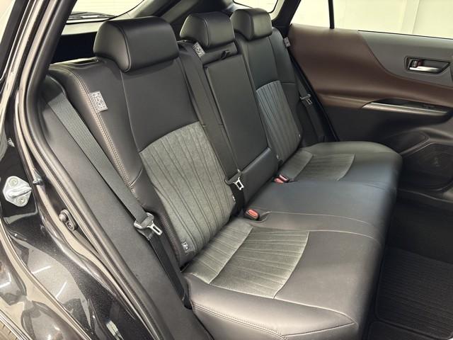 ハリアー Ｚ　バックモニター　寒冷地仕様車　地デジＴＶ　衝突軽減システム　記録簿　ドラレコ　横滑防止装置　盗難防止装置　クルコン　ＬＥＤライト　電動シート　ＥＴＣ　オートエアコン　メモリナビ　ＡＷＤ　アルミホイール（10枚目）