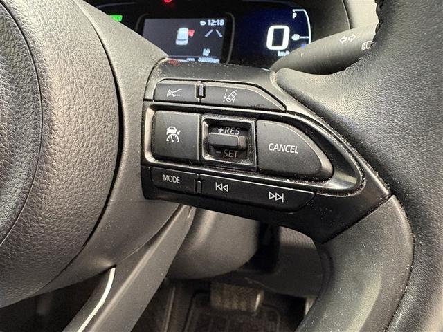 アクア Ｇ　ワンオーナ　ＶＳＣ　衝突軽減ブレーキ　メモリナビ　アイドルストップ　バックモニター　ＬＥＤ　クルーズコントロール　スマートキー　ＥＴＣ車載器　ＡＣ１００Ｖ　ドライブレコーダー　ナビ　パワーウィンドウ（8枚目）