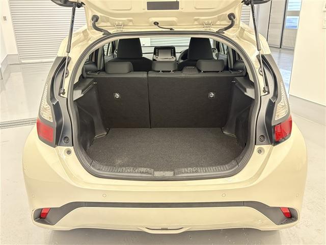 アクア Ｇ　ワンオーナ　ＶＳＣ　衝突軽減ブレーキ　メモリナビ　アイドルストップ　バックモニター　ＬＥＤ　クルーズコントロール　スマートキー　ＥＴＣ車載器　ＡＣ１００Ｖ　ドライブレコーダー　ナビ　パワーウィンドウ（12枚目）