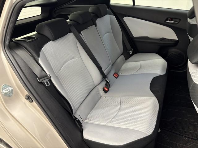 プリウス Ａ　衝突軽減ブレーキシステム　Ｂモニタ　記録簿有　ＬＥＤヘッド　クルーズコントロール　セキュリティー　スマートキー　パワーステアリング　Ｉストップ　ドライブレコーダー　ＥＴＣ　１オーナー　アルミホイル（10枚目）