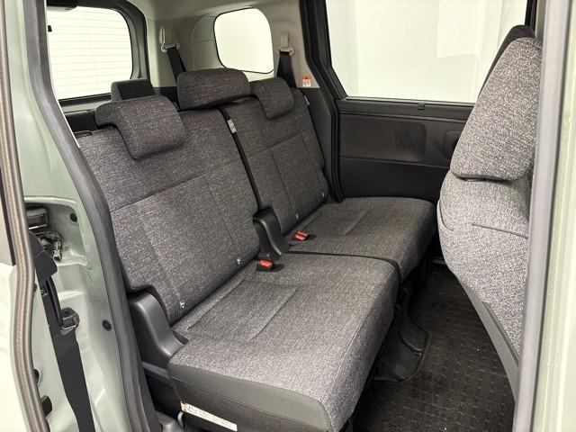 シエンタ Ｚ　１オ－ナ－　Ｗ電動ドア　ナビ　イモビ　クルーズＣ　ＬＥＤヘッドランプ　ＥＴＣ　　横滑り防止機能　メモリーナビ　パワーウィンドウ　記録簿　エアバック　ＡＢＳ　ドラレコ　カーテンエアバック　三列シート（10枚目）