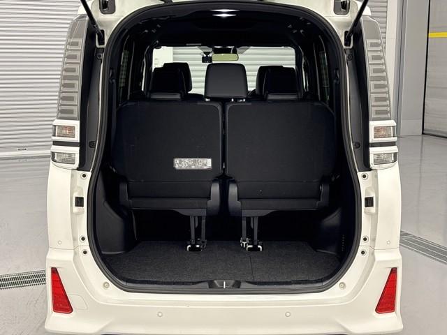 �ƂĂ��L�X�A�傫�ȊJ�����̉׎��X�y�[�X�ł��ˁB�@�J�����L�X������A�傫�ȉו����y�X���[�o�����Ⴂ�܂��ˁB�@�ו��X�y�[�X�͍L���ق��������ł���ˁB