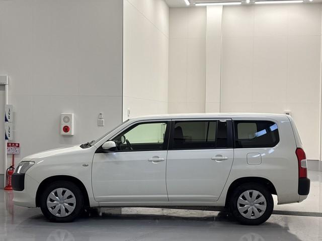 プロボックス ハイブリッドＦ　盗難防止　Ｗエアバッグ　バックガイドモニター　アイドリンストップ　ドライブレコーダー　１００Ｖ電源　パワーウインドウ　メモリナビ　ＡＵＸ　ワイヤレスキー　ＡＣ　ＤＶＤ　パワステ　フルセグＴＶ　ＥＴＣ（5枚目）