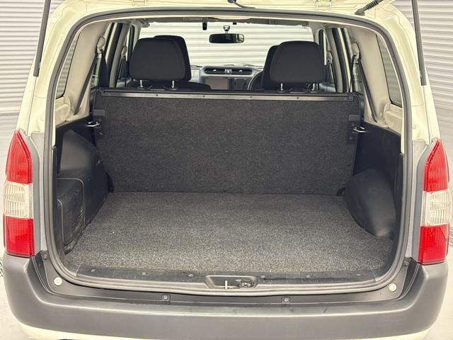 プロボックス ハイブリッドＦ　盗難防止　Ｗエアバッグ　バックガイドモニター　アイドリンストップ　ドライブレコーダー　１００Ｖ電源　パワーウインドウ　メモリナビ　ＡＵＸ　ワイヤレスキー　ＡＣ　ＤＶＤ　パワステ　フルセグＴＶ　ＥＴＣ（12枚目）