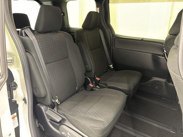 �����L�X�̍���S�n�ǍD�A��Ȃł���B�@�h���C�r���O���A�����ԓ����̐��ŋ���̂��đ�ςł���ˁB�@���������Ă�����̂�����A�����b�N�X�ł���V�[�g�������ł���ˁB