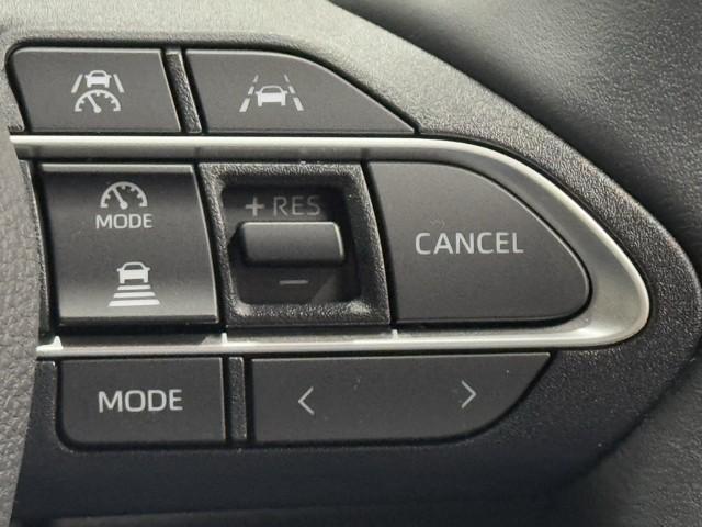 �N���[�Y�R���g���[���@�\���t���Ă��܂��B�@���x��ݒ肷��ƃA�N�Z���𓥂܂Ȃ��Ă����̑��x�ő��邱�Ƃ��ł��܂��B�@�@�������H�ł͂ƂĂ��֗��ȑ��u�Ȃ�ł��B