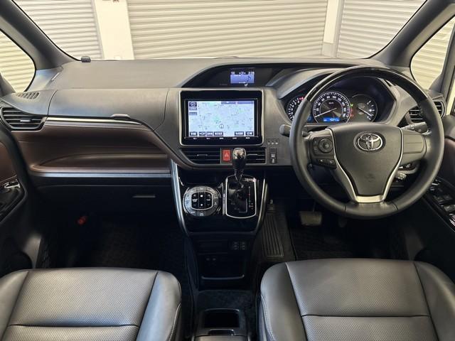 �V�b�N�ȐF�g���̉^�]�Ȏ���ł��ˁB��������Ƃ����f�U�C���ŏ�i�ȐF�g���ł��B���S�n�̗ǂ��^�]�ȁA���������Ă��郊���b�N�X�ł���f�U�C���������ł��ˁB