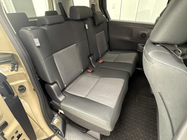 �����L�X�̍���S�n�ǍD�A��Ȃł���B�@�h���C�r���O���A�����ԓ����̐��ŋ���̂��đ�ςł���ˁB�@���������Ă�����̂�����A�����b�N�X�ł���V�[�g�������ł���ˁB