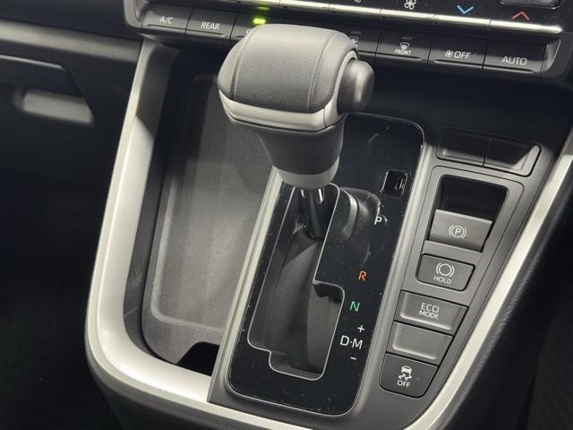 ���색�N���N�̃V�t�g�ł��B�@�⓹��M���̃X�g�b�v���S�[�̑������{�ł͑���ȒP�ł����ł��B�@�V�t�g�`�F���W���₷���z�u�ő��삵�Ղ��ł���B